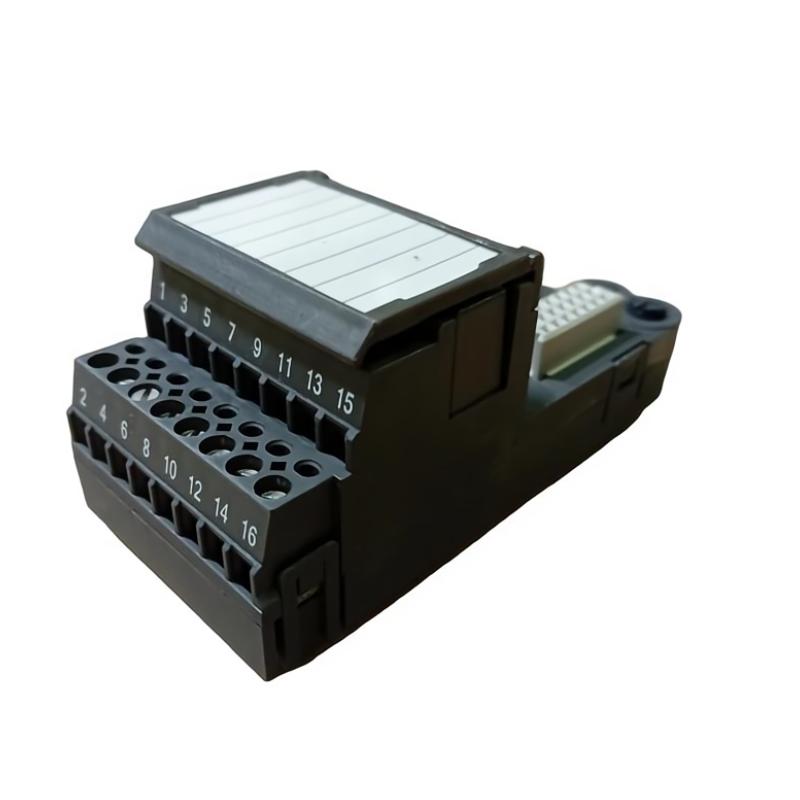 Emerson VE4002S1T2B1 12P2536X062 Output 24V + Terminal Block