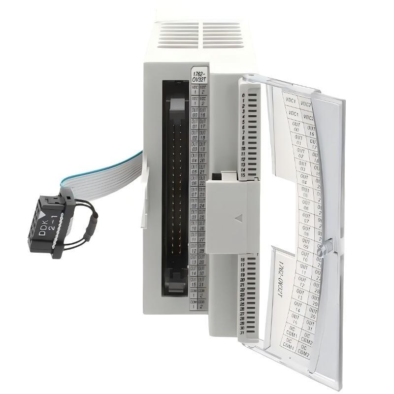 Allen Bradley 1762-OV32T MicroLogix 1200 32-Point DC Sink Current Output Module