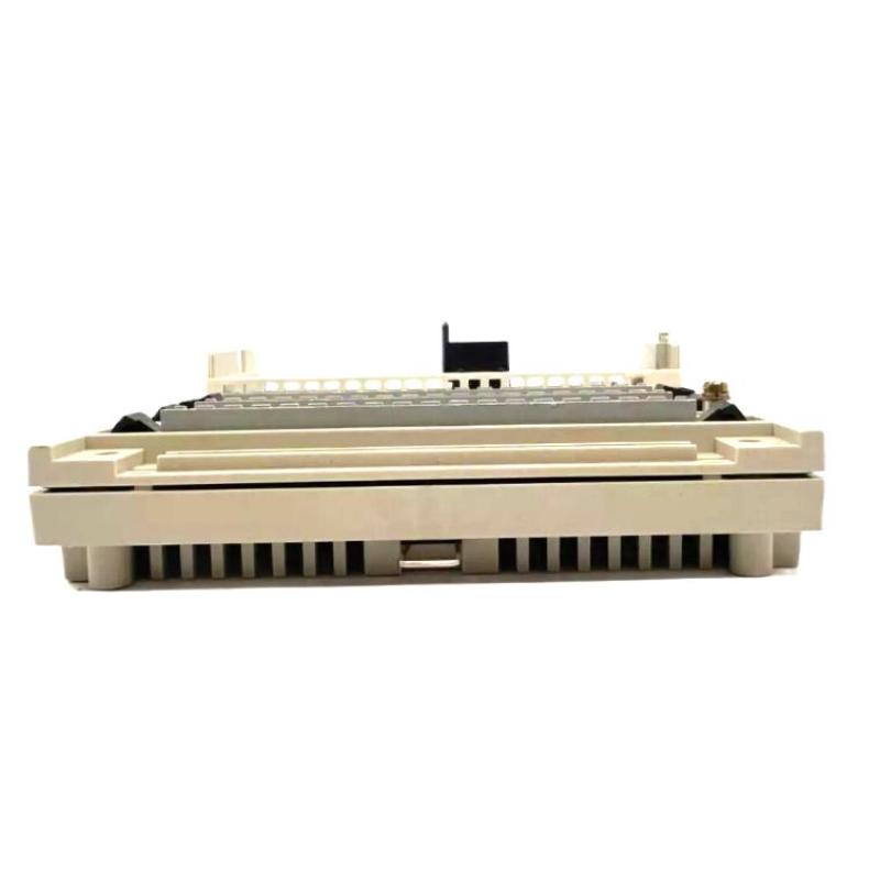 Schneider 170ADI34000 Discrete Input Module