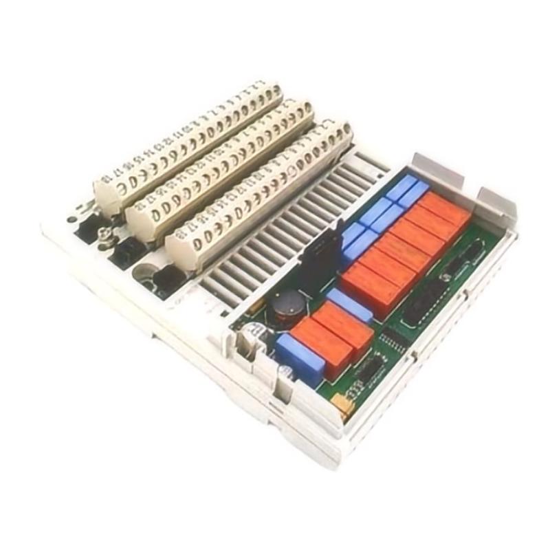 Schneider 170ADM39030C DC Logic Relay I/O Base