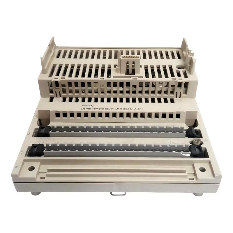 Schneider 170AMM11030 Modicon Momentum I/O Base
