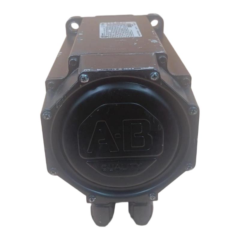 Allen Bradley MPL-B860D-SJ74AA Servo Motor