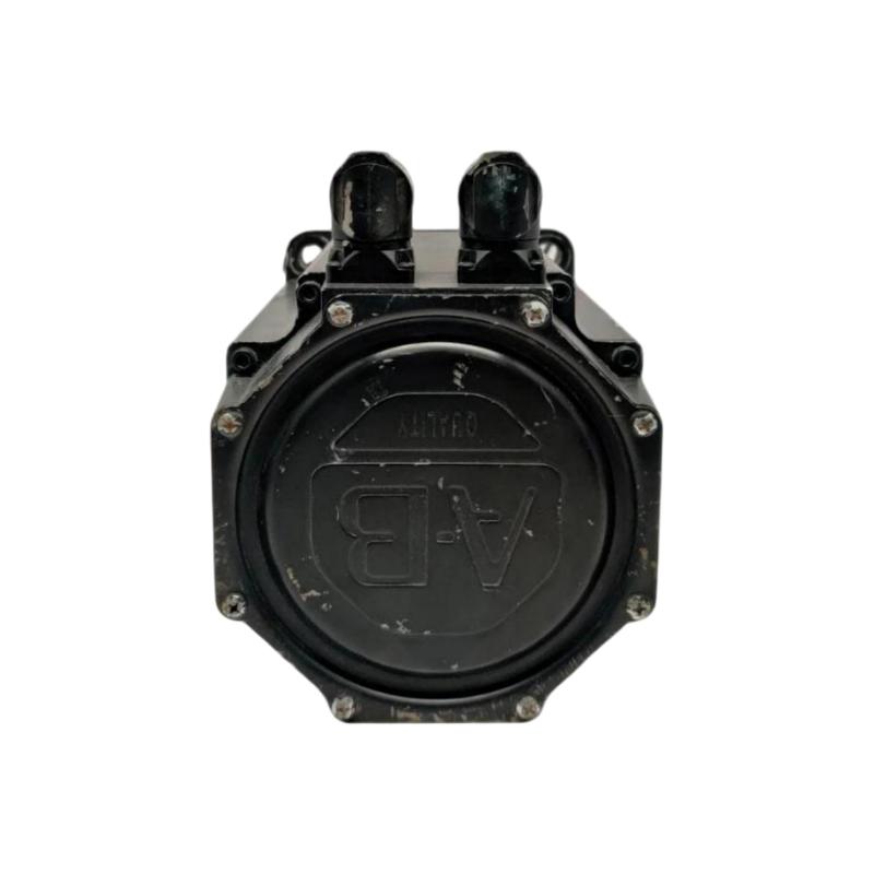Allen Bradley MPL-B880C-SJ72AA Servo Motor