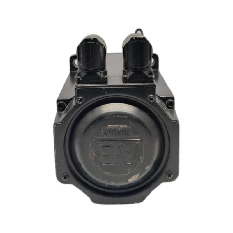 Allen Bradley MPL-B880D-MJ72AA Servo Motor