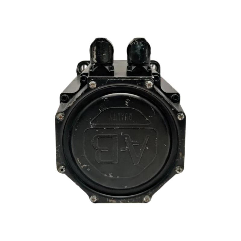 Allen Bradley MPL-B960B-MJ72AA Servo Motor